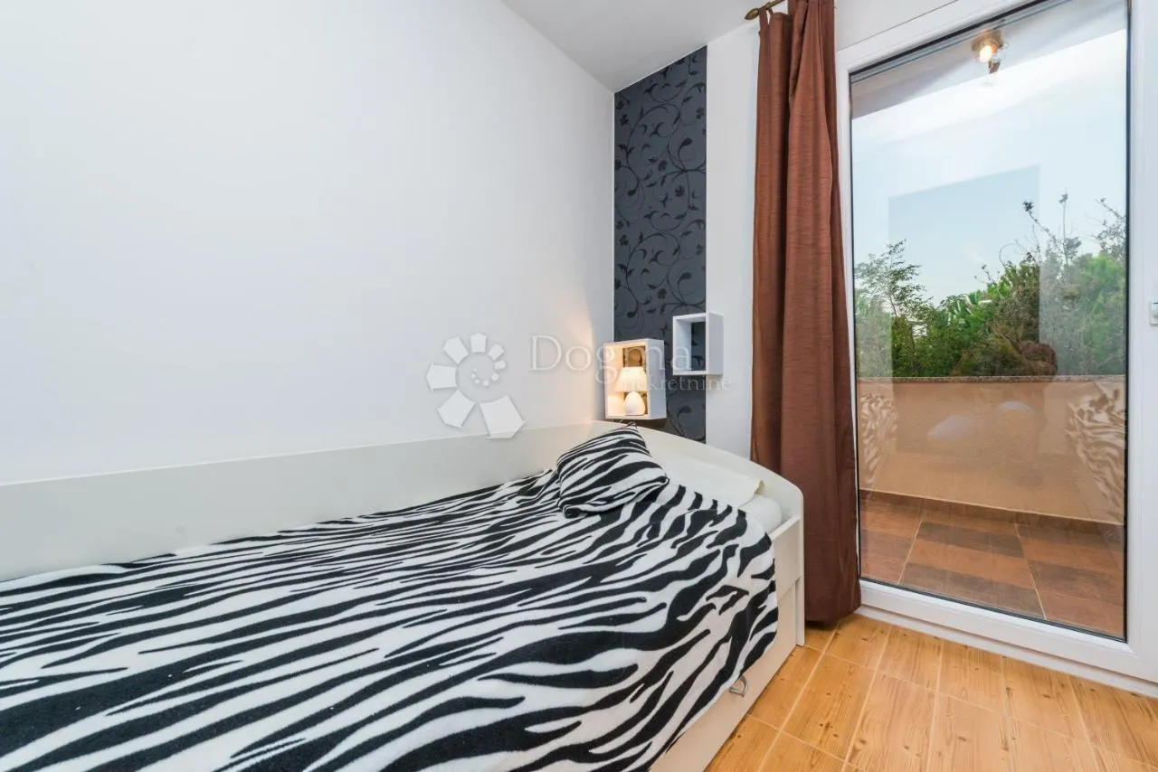penthouse prvi red uz more! - slika 7