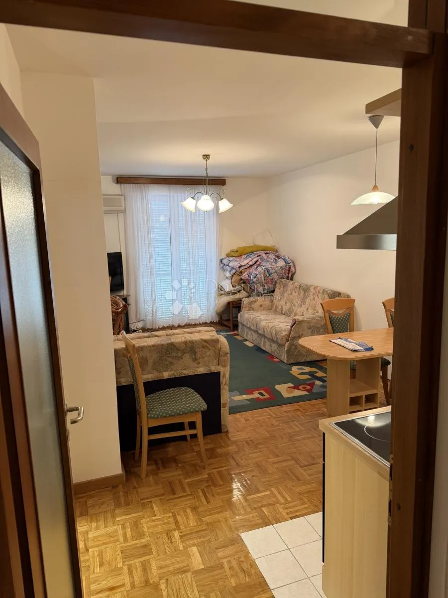 apartman 67m2 s garažom i spremištem - slika 12