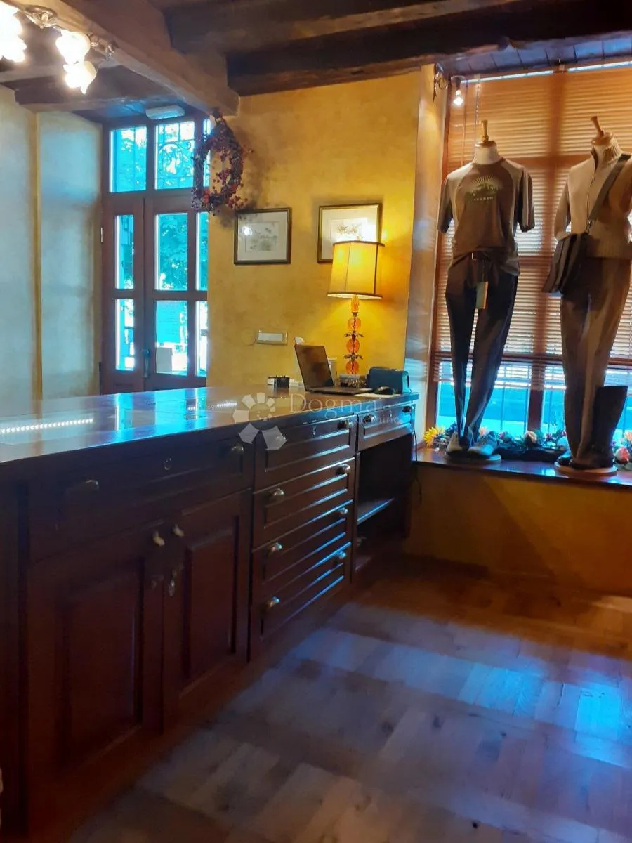 vintage poslovni prostor s galerijom, potpuno namješten – centar rijeke - slika 7