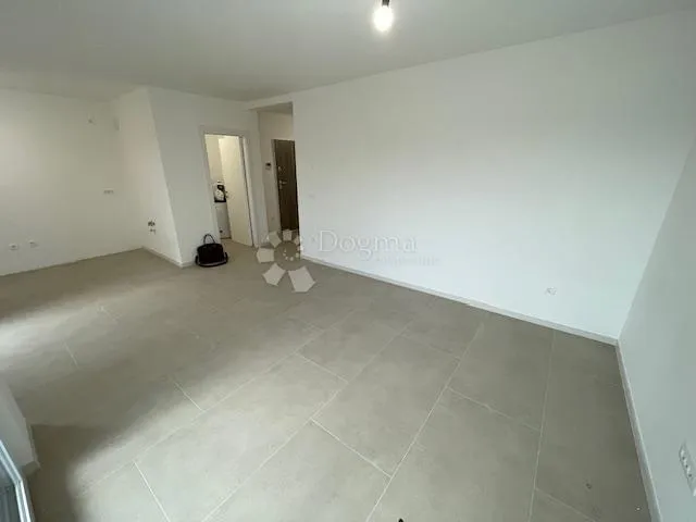 drenova-novogradnja 65m2,2s+db balkon - slika 4