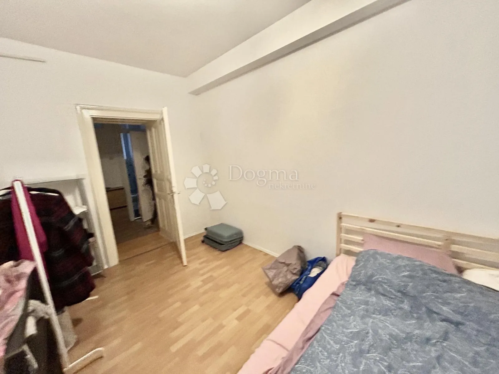 trosoban građanski stan zrinjevac - slika 4