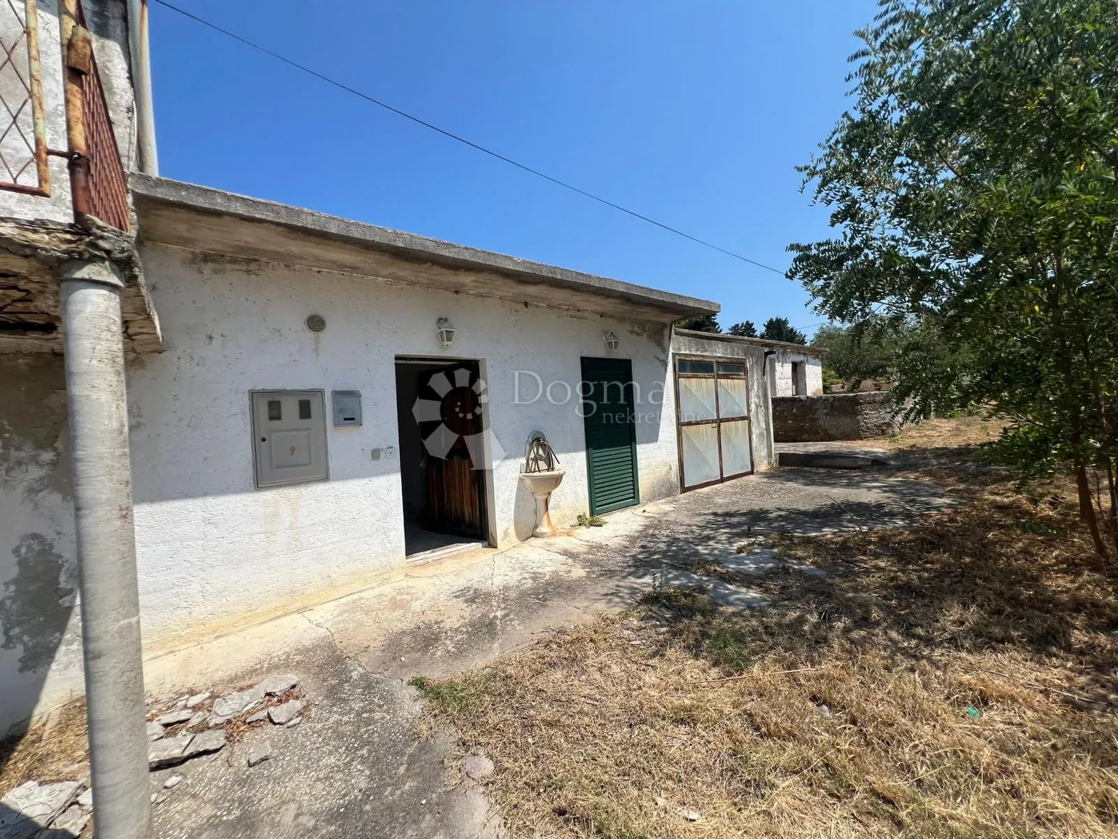vrsi zadar - kuća za renoviranje sa velikim građevinskim zemljištem - slika 19