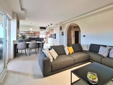 rijeka, hosti, panoramski pogled i 200 m² savršenog doma - slika 2