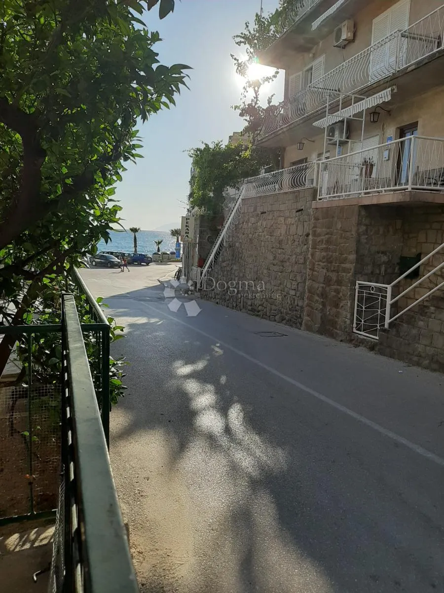 predivna apartmanska kuća podgora - slika 39