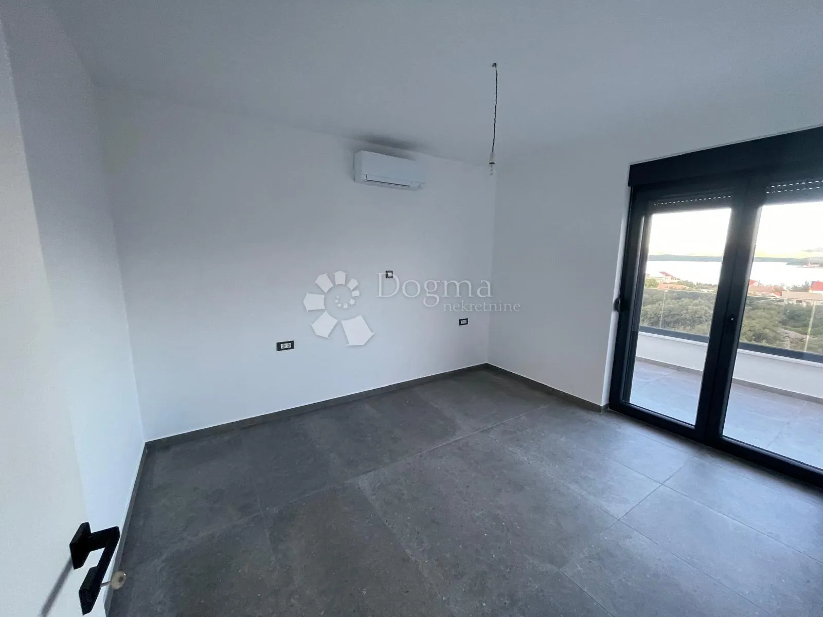penthouse s panoramskim pogledom na more – 350 m od plaže - slika 42