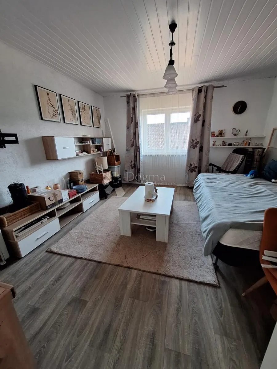 kuća s konobom i dvorištem – vrbovsko - slika 3