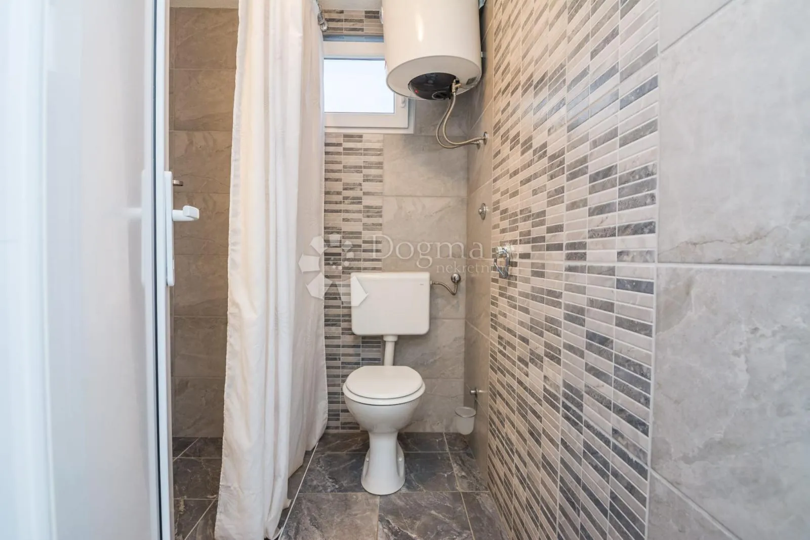 apartman na viru - slika 28