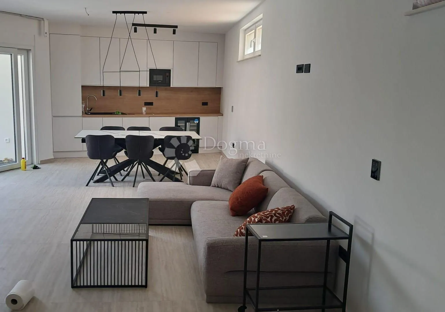 pag, luksuzna vila s bazenom-80m od mora - slika 13