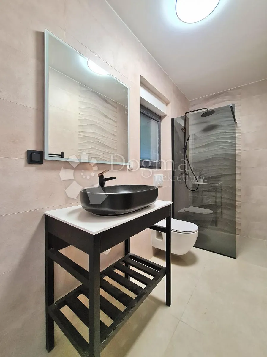 barić draga prvi red do mora villa 284 m2 - slika 37