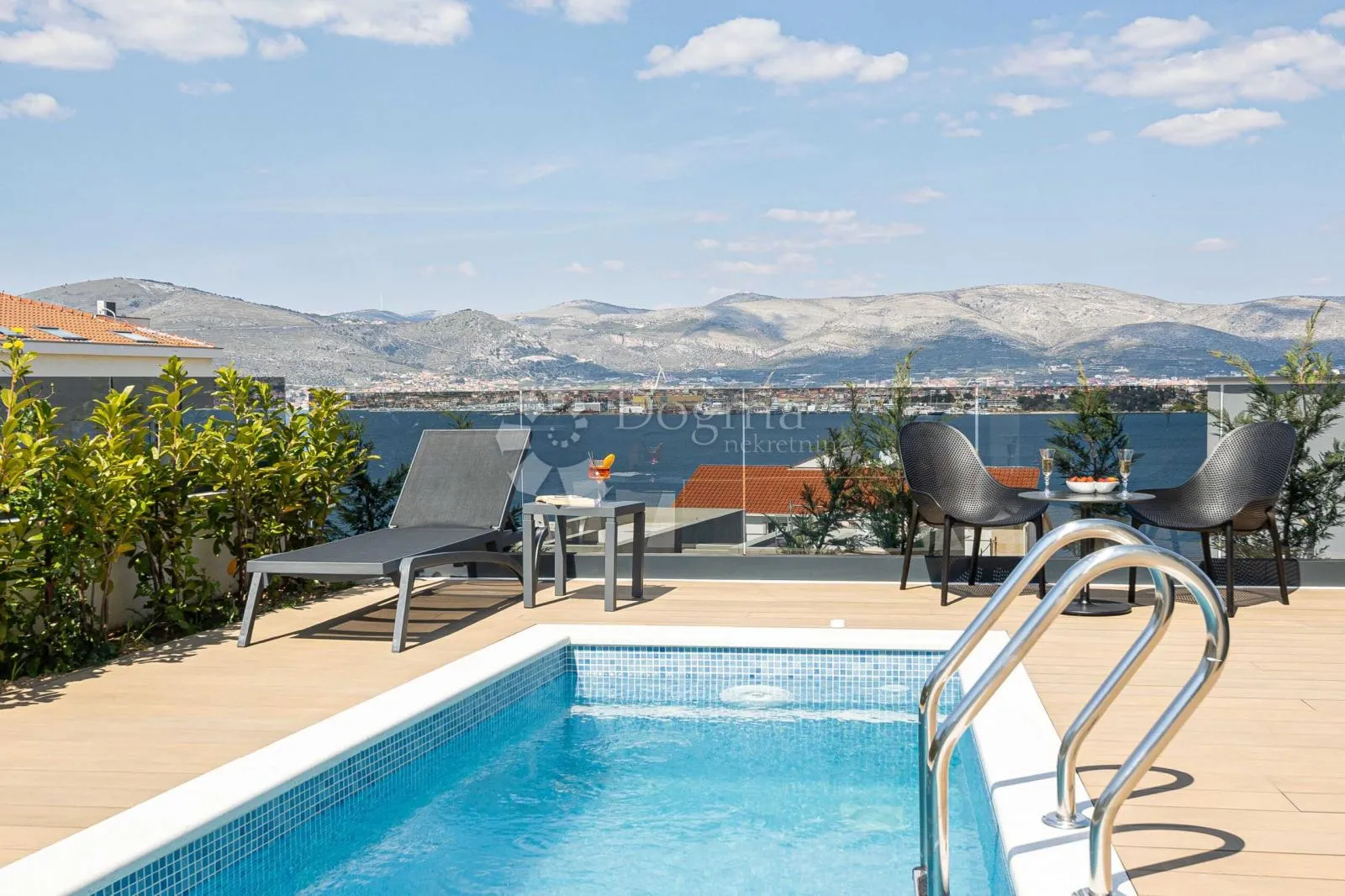 trogir/čiovo - predivna villa s bazenom i pogledom - slika 29