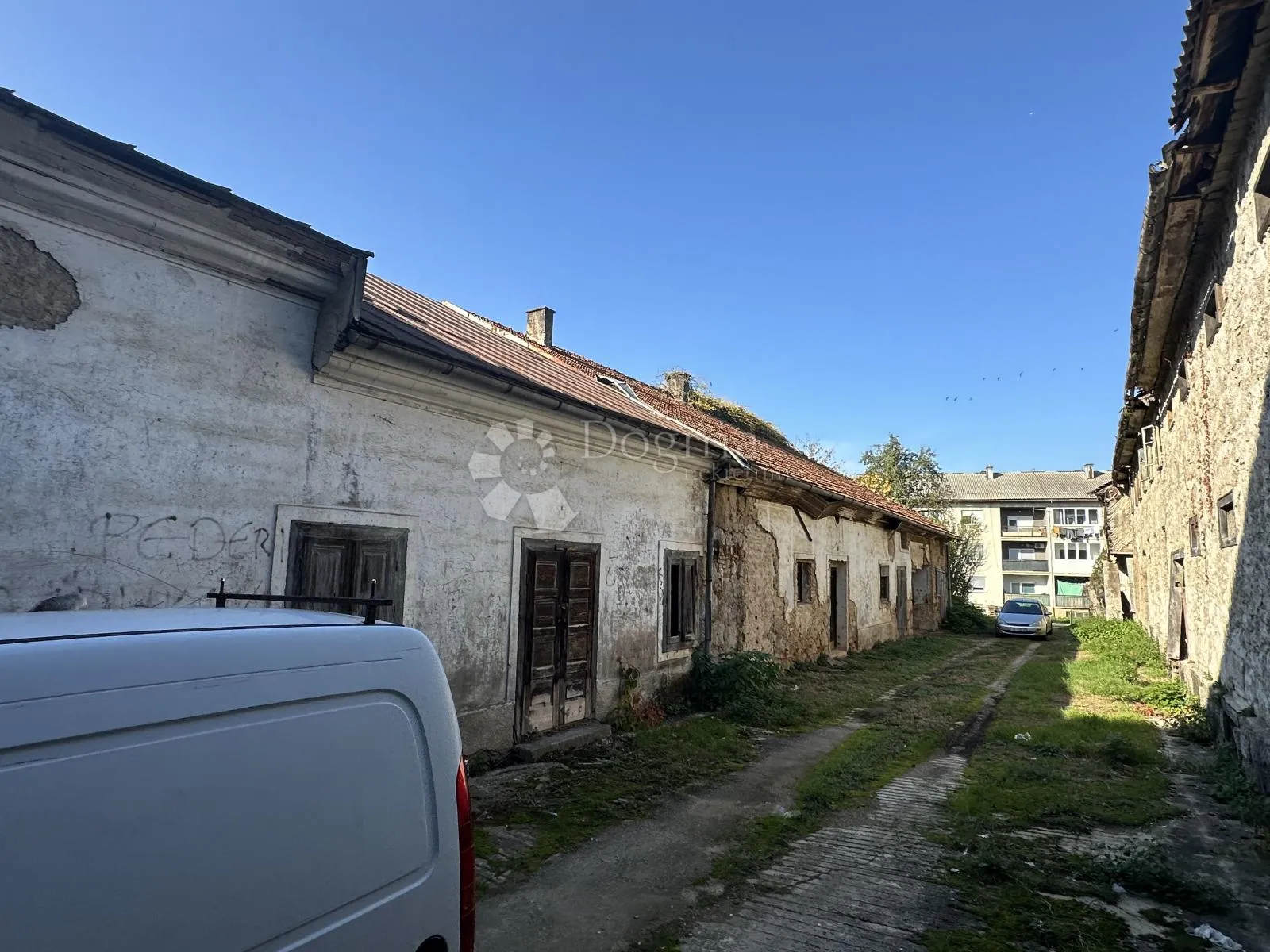 poslono stambena zgrada centar otočac - slika 28