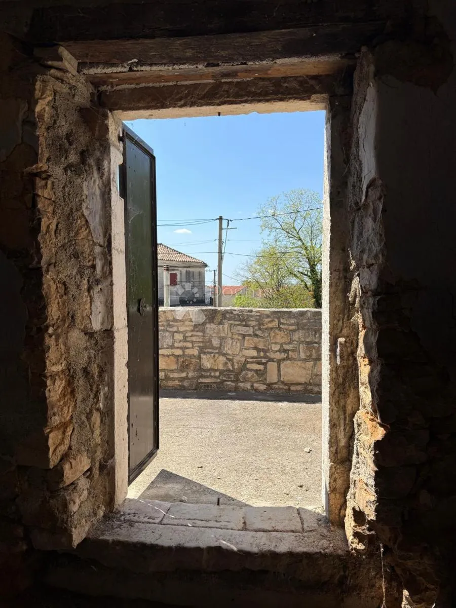 dvije kuće, baladur i stara hiža - slika 7
