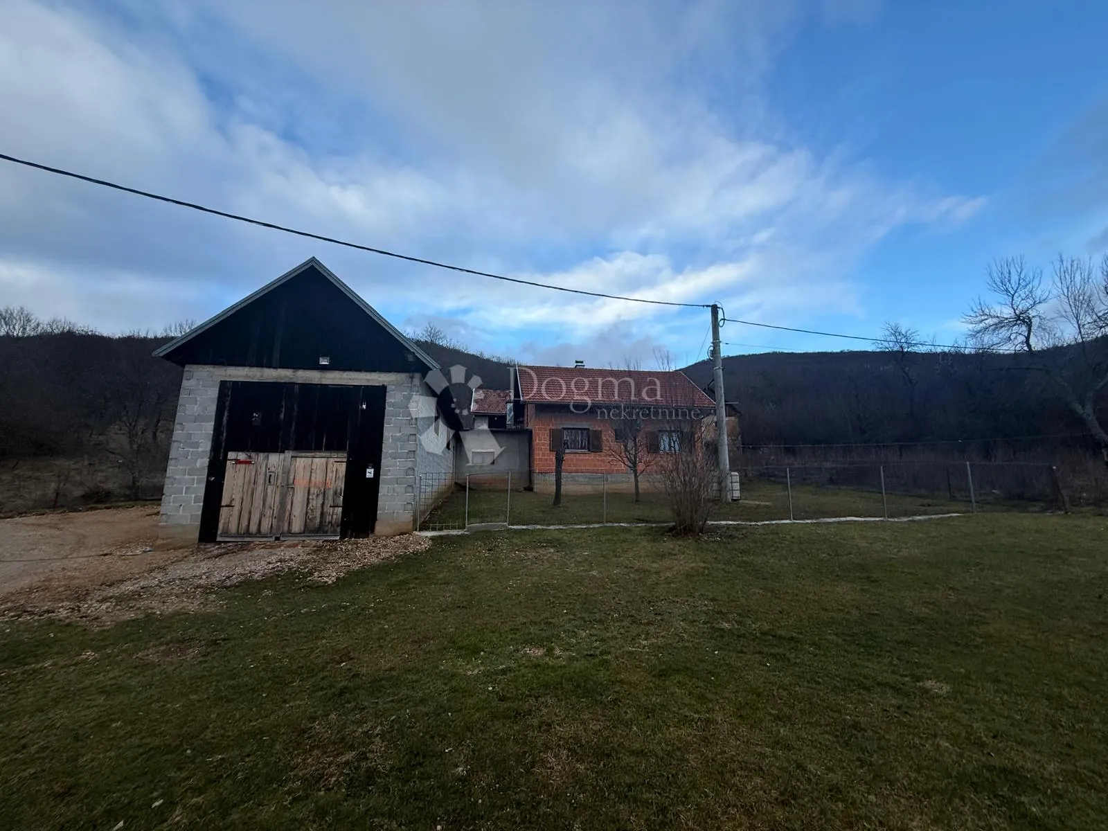 seosko imanje na osami s predivnim pogledom - slika 13