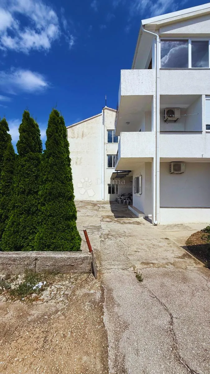 kuća iz snova u prvom redu do mora – podstrana, 126 m² stambenog prostora + okućnica - slika 4