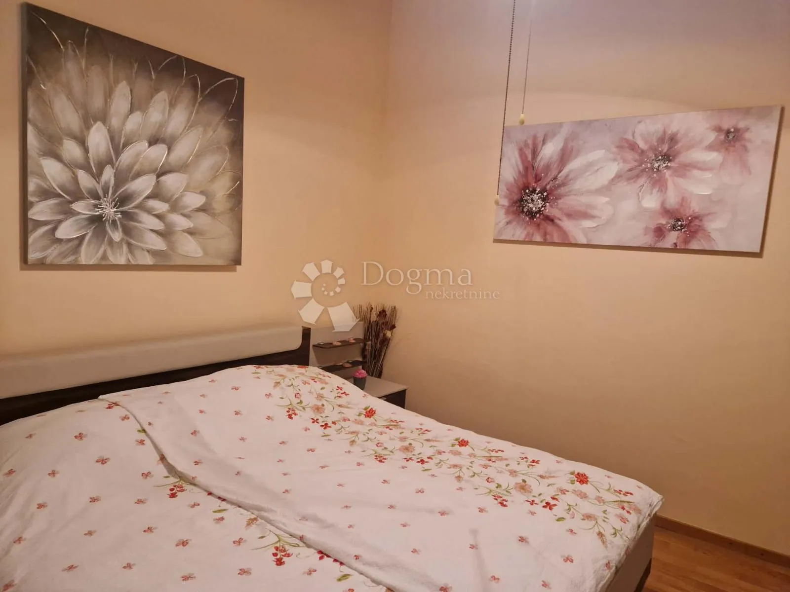 kuća s 4 apartmana - drugi red od mora - slika 84
