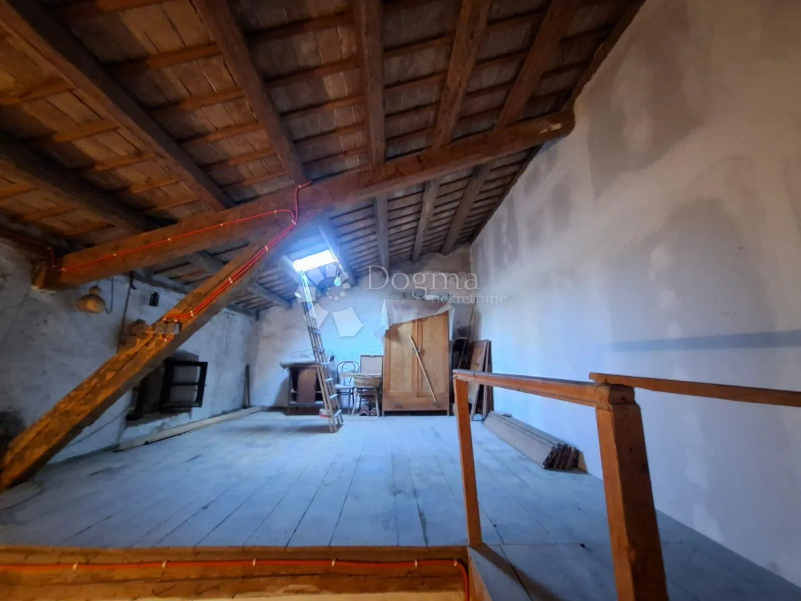 poreč (okolica) - istarska kuća sa dvije stambene jedinice - slika 12