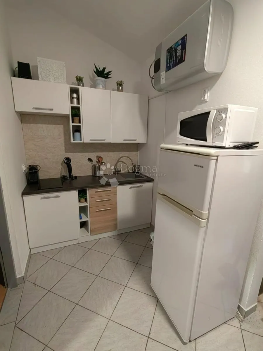 apartman na viru 40 m2 blizina mora - slika 8