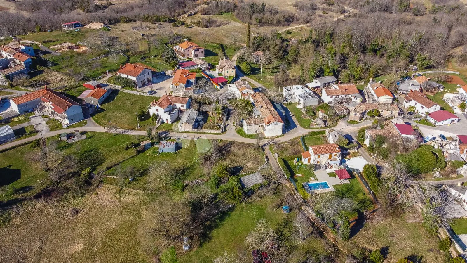 odlična kuća za adaptaciju u središnjoj istri - slika 19