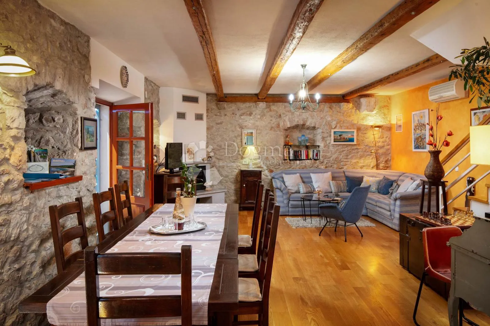 predivna kamena vila- milna, brač - slika 16