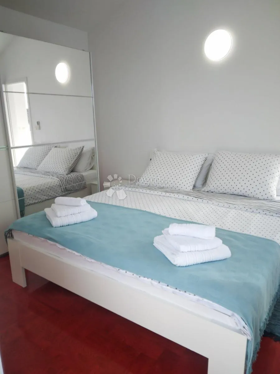 luksuzna vila s bazenom u središtu vrsi – blizina mora, privatnost i elegancija - slika 6