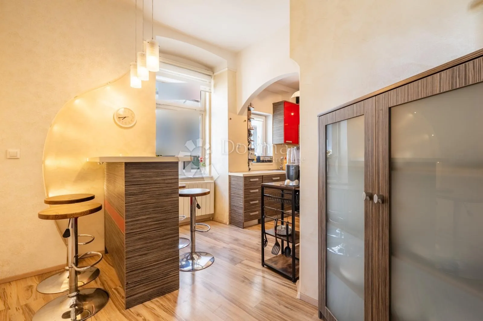 centar – 108 m², moderan 3s+db s parkingom - slika 7