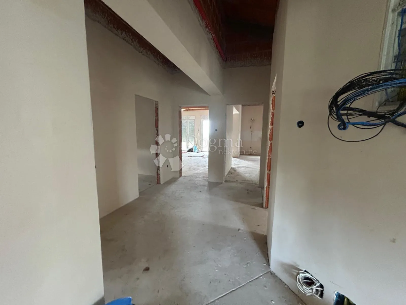 nekretnina sa puno potencijala - slika 27