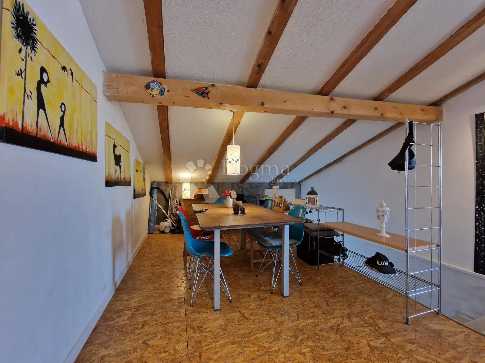 prostran unikatan stan 132 m2 s vrtom 62 m2 – šišan, istra - slika 9