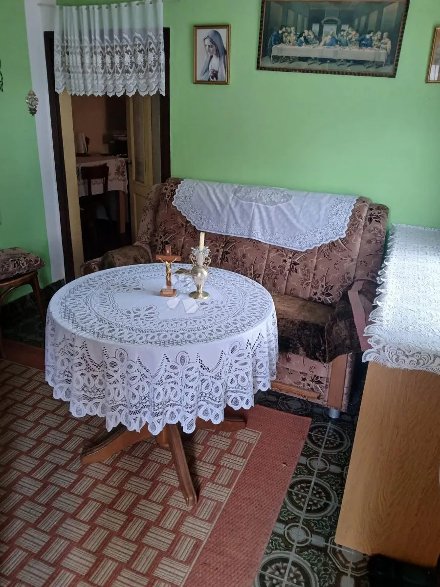 tradicionalna kuća s velikom okućnicom u đurđevcu - slika 2