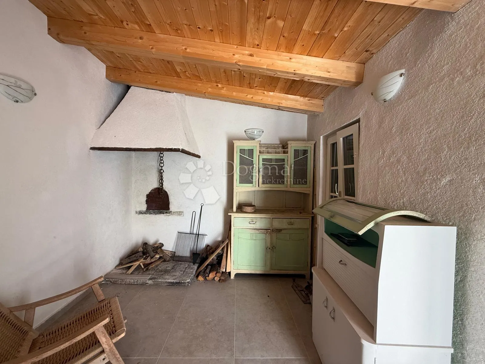 kamena vila s infinity bazenom, konobom i panoramskim pogledom na prirodu - slika 33