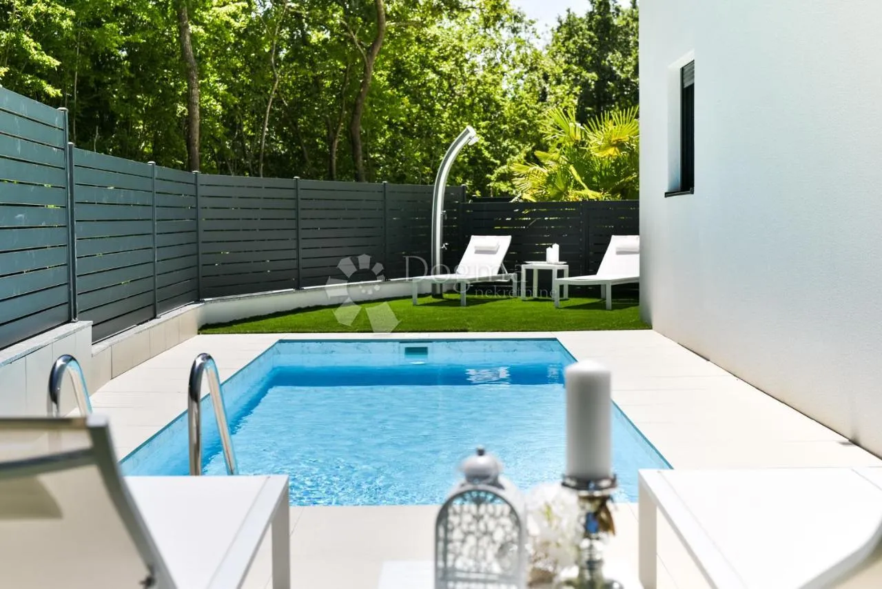 njivice apartman 145m2 sa bazenom - slika 2