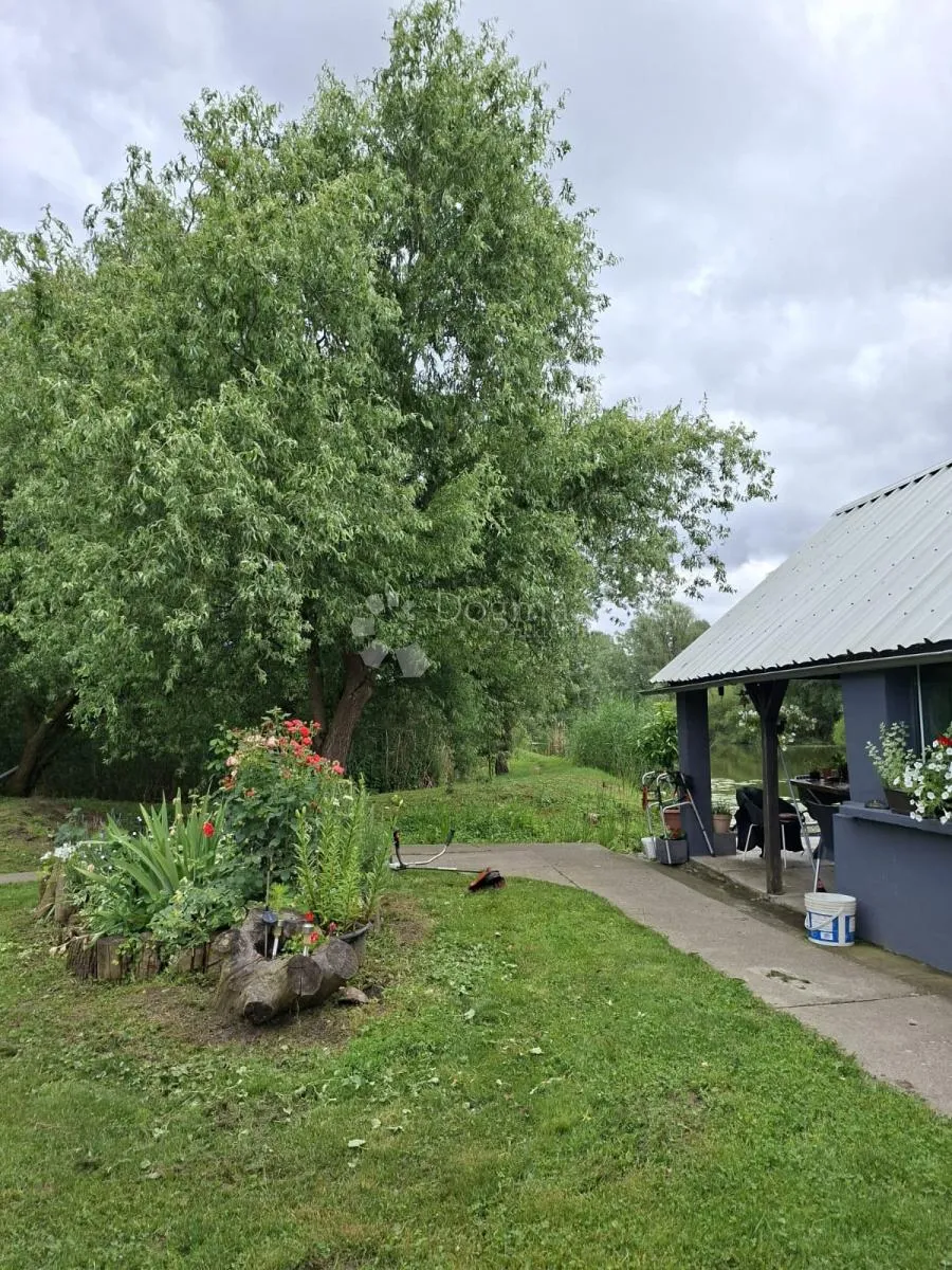 atraktivno imanje s ribnjakom i turističkim potencijalom - slika 62