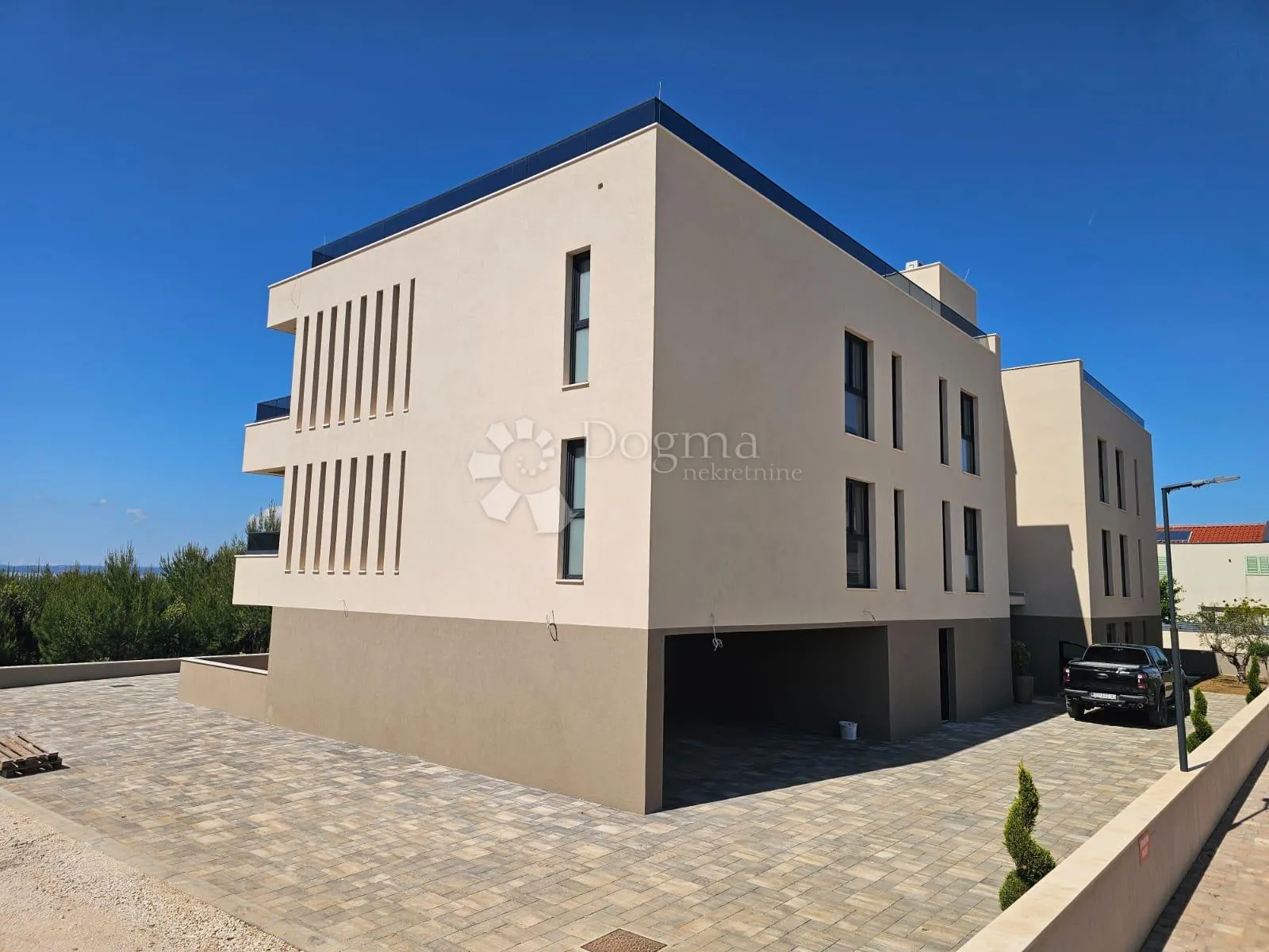 prodaje se luksuzni penthouse privlaka s9 - slika 3