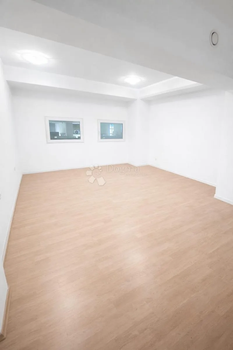 exluzivno!! kvatrić – 60 m², dvije etaže, razne namjene - slika 3