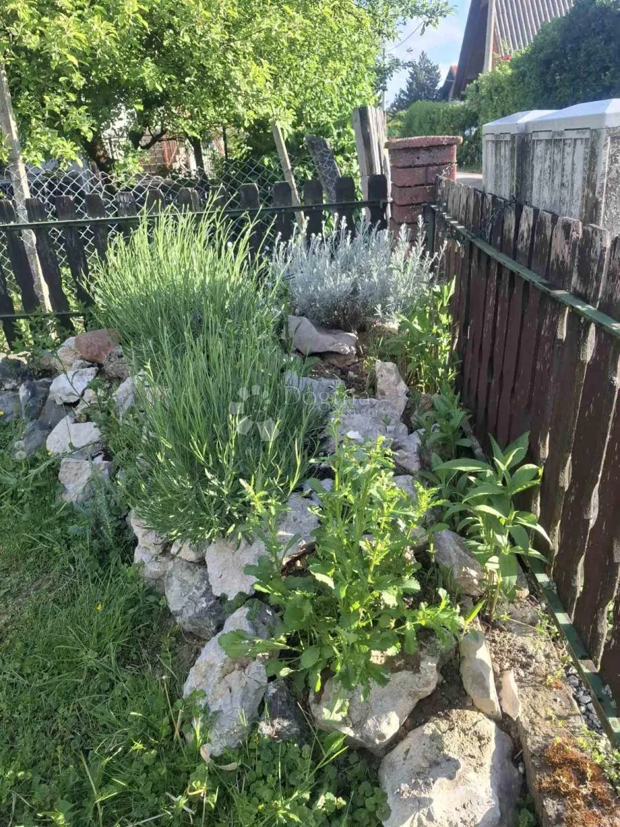 kuća za odmor s uređenom okućnicom - slika 29