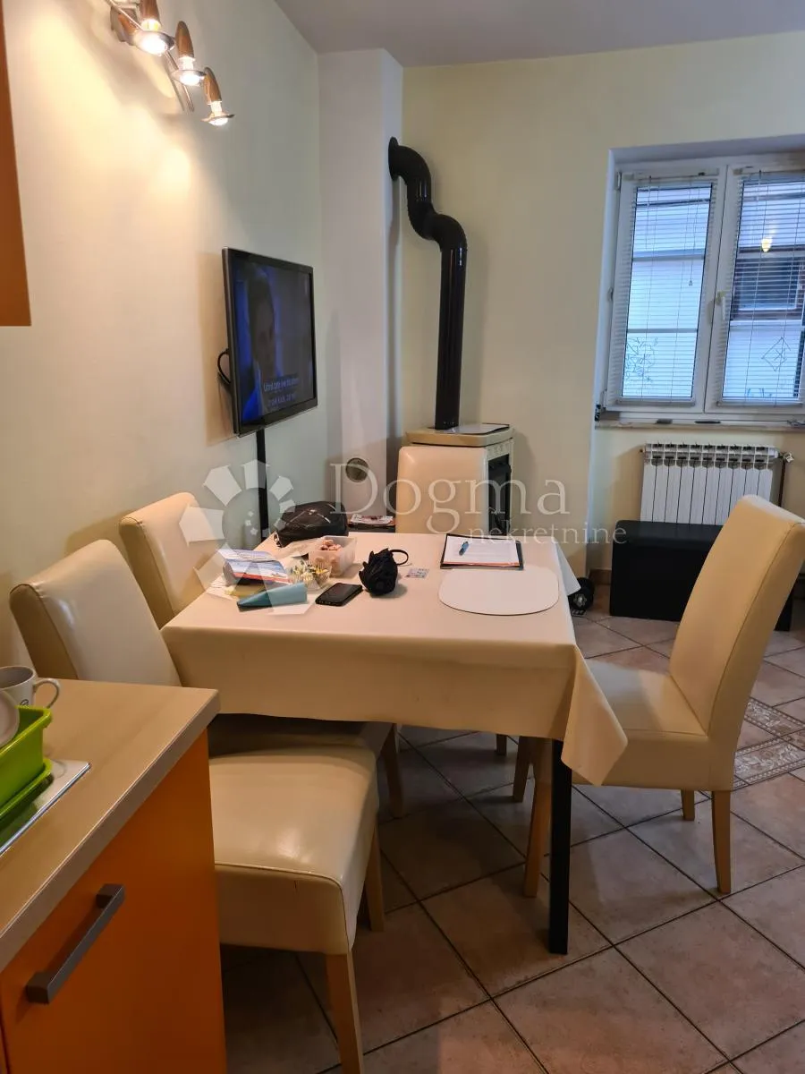 šibenik centar - kamena kuća blizu rive - slika 7
