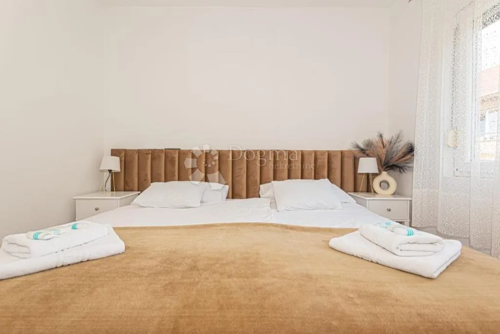 šibenik-penthouse s pogledom na more - slika 43