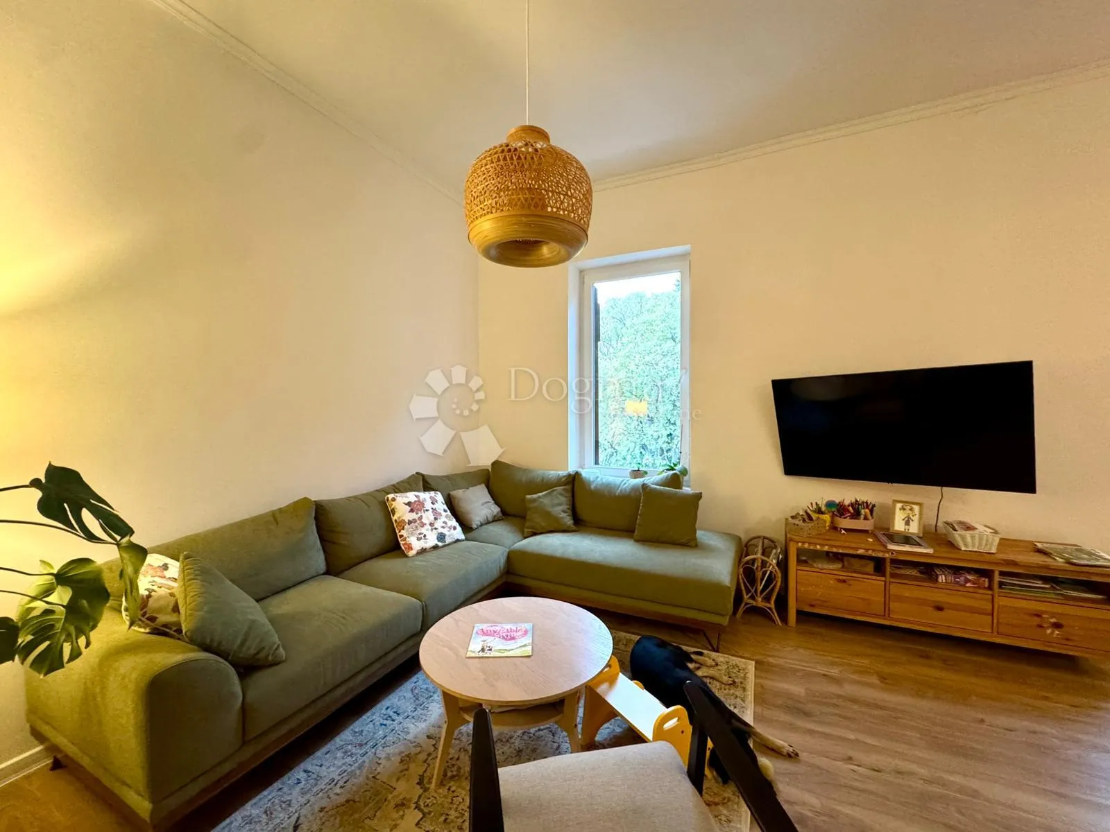 renovirani austrougraski stan, top lokacija - 81,14m2 - slika 5