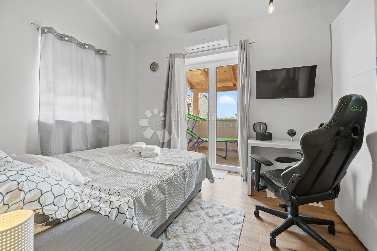 poslovno-stambena kamena villa - svetvinčenat - slika 11