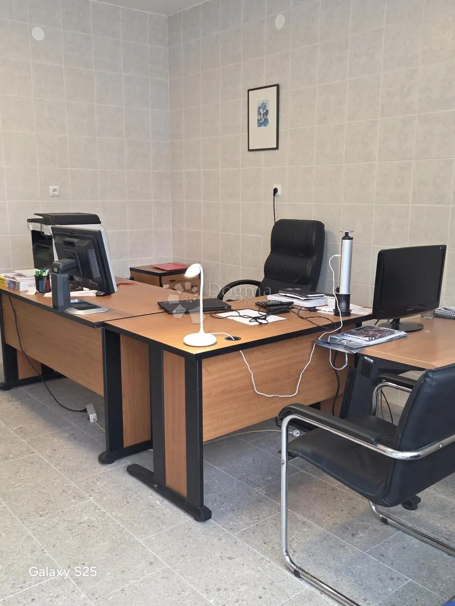 topusko uži centar poslovni prostor odlična lokacija za prodaju ili najam - slika 4