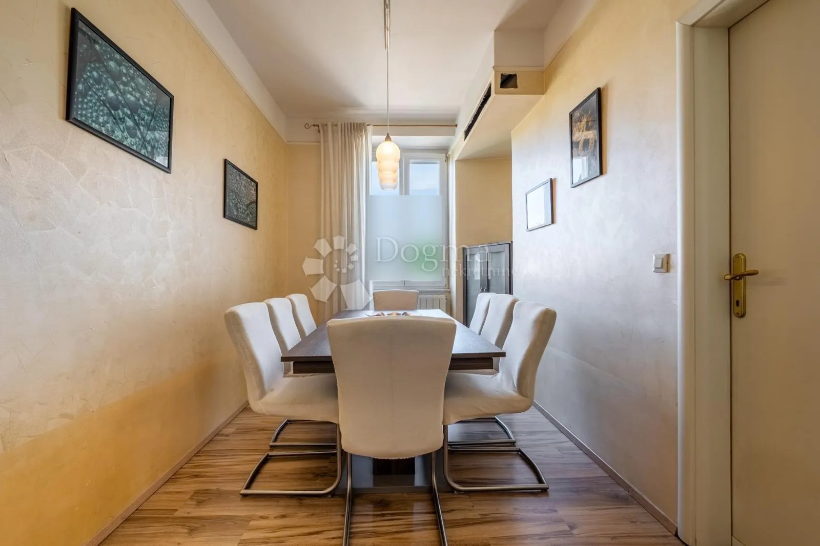 centar – 108 m², moderan 3s+db s parkingom - slika 5