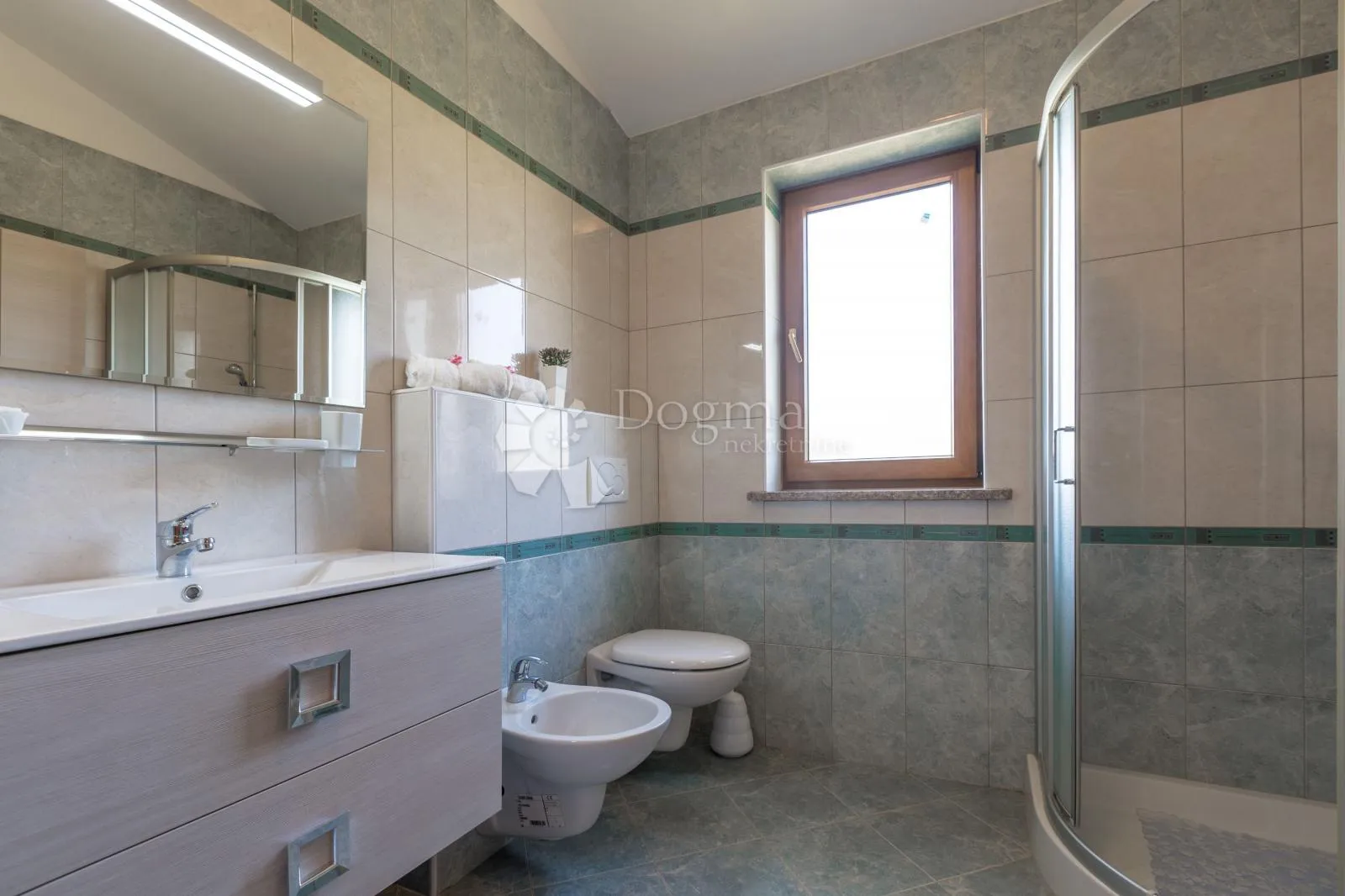 poreč-kaštelir,labinci- kuća sa bazenom - slika 44
