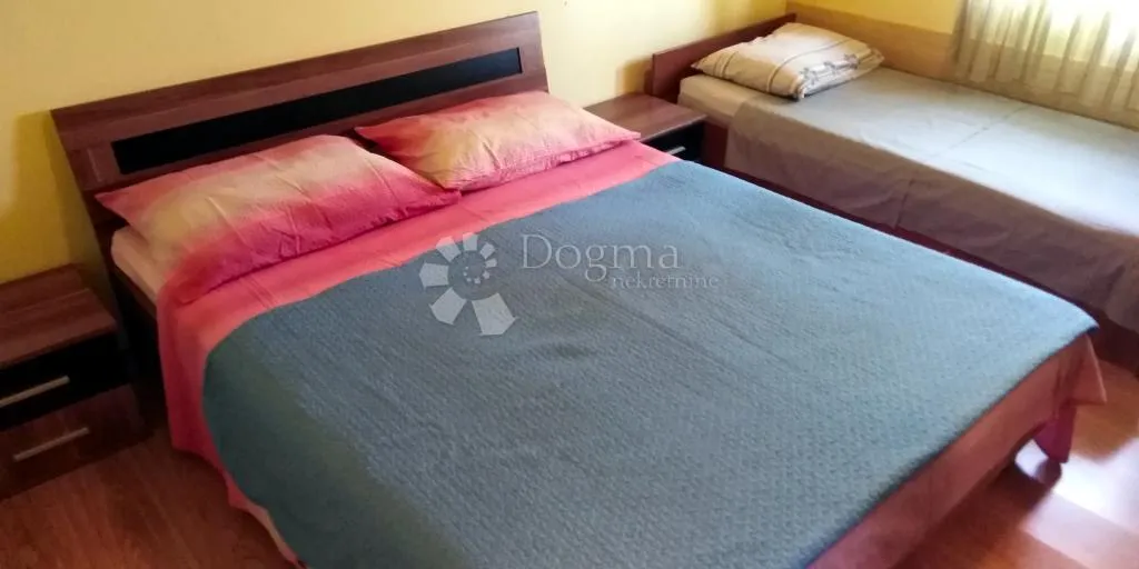 ugljan - kuća 1. red do mora (20 m) - slika 10