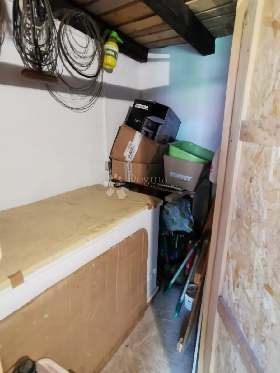 obiteljska stambena kuća useljiva odmah - prilika, hitno - slika 23