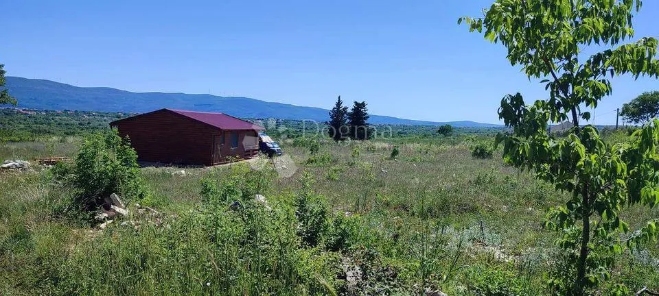 građevinsko zemljište s kućom od 48 m2, pridraga - slika 2