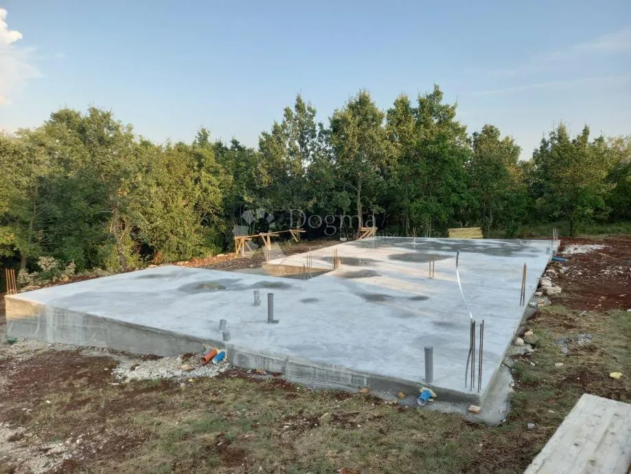 građevinsko zemljište sa dozvolom i projektom - slika 6