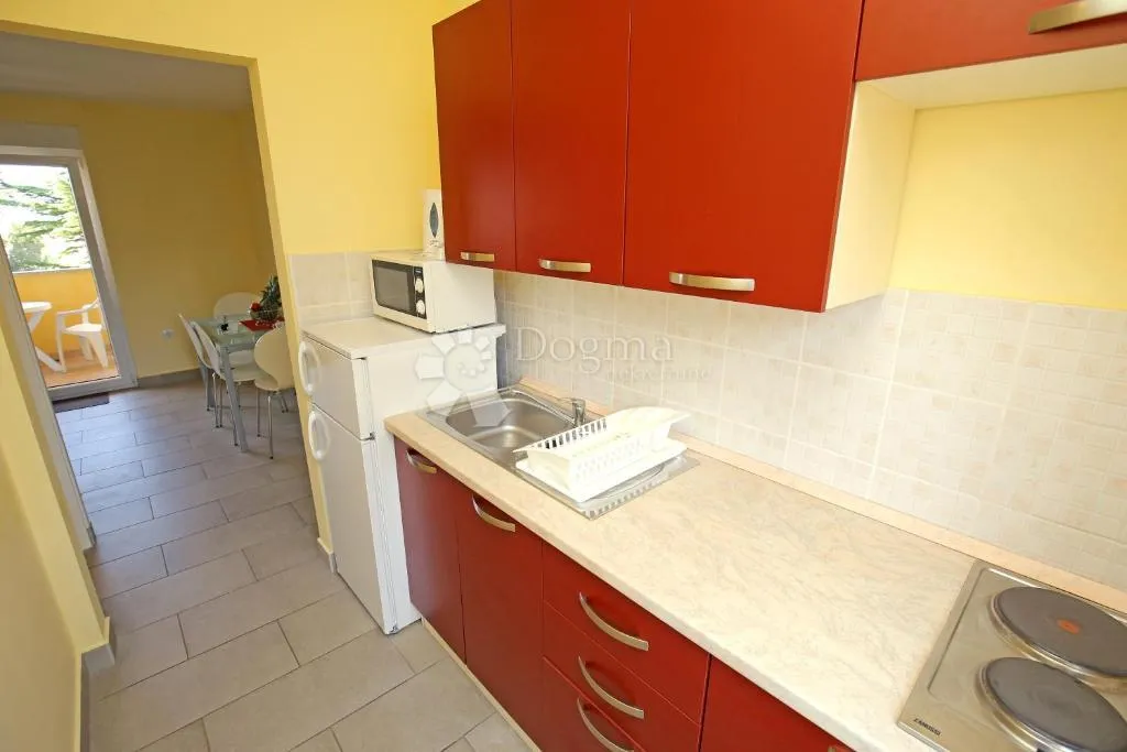 namješten apartman u svetom filipu i jakovu – odlična prilika za odmor ili turistički najam - slika 4