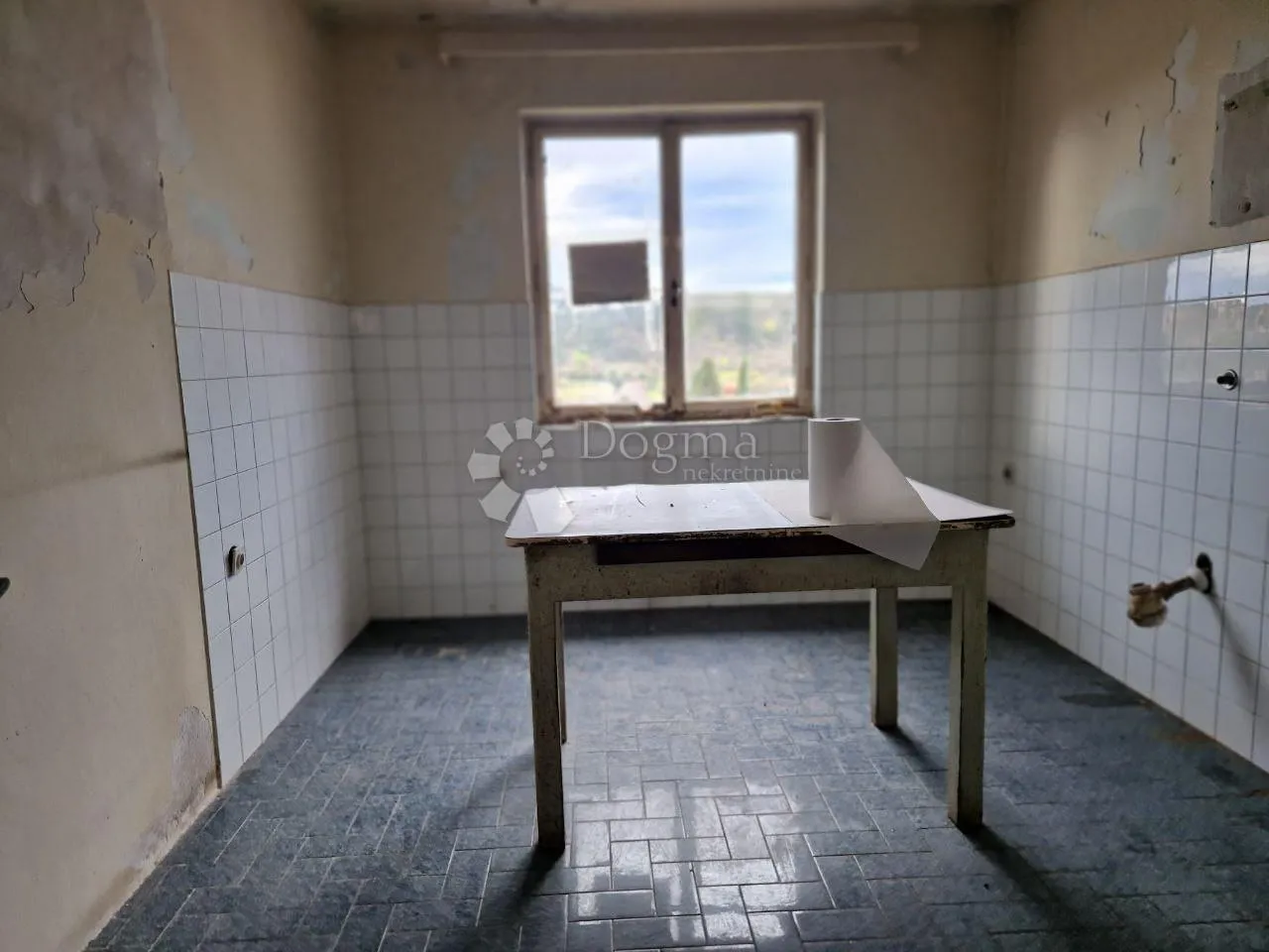 obiteljska katnica za renovaciju na top lokaciji! - slika 5