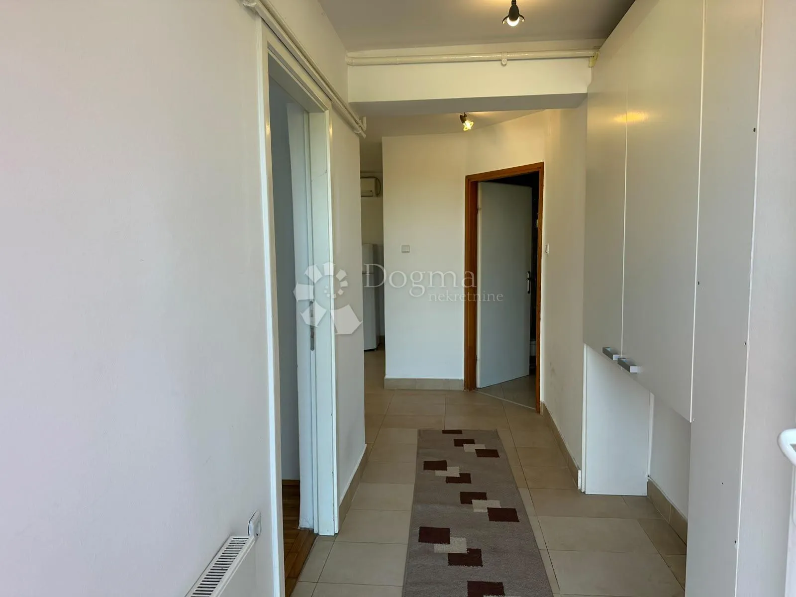 remete, 2s stan sa zimskim vrtom 72 m2, dvorište, garaža - slika 4