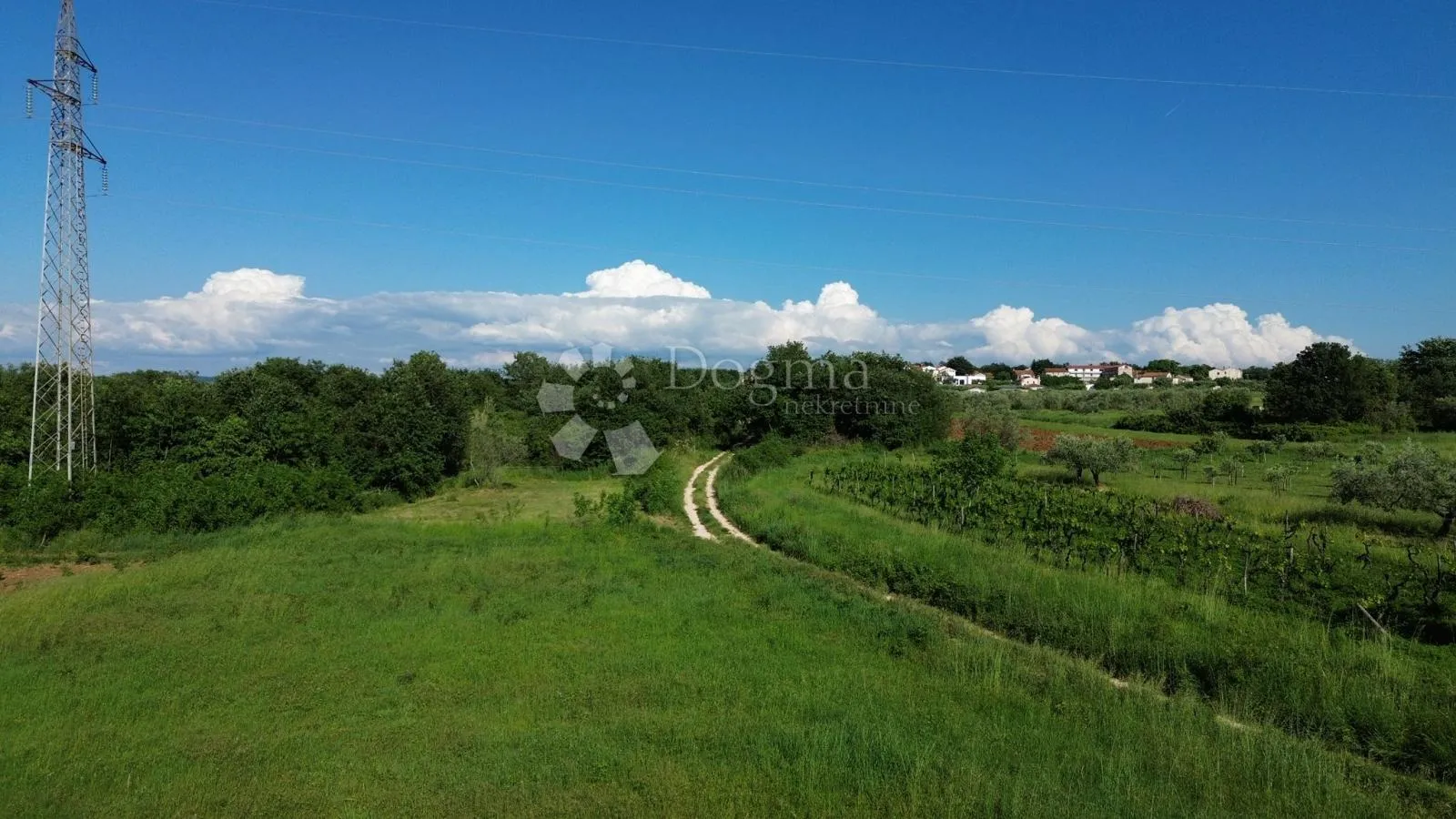 građevinsko zemljište sa infrastrukturom, 3,5km od mora - slika 3