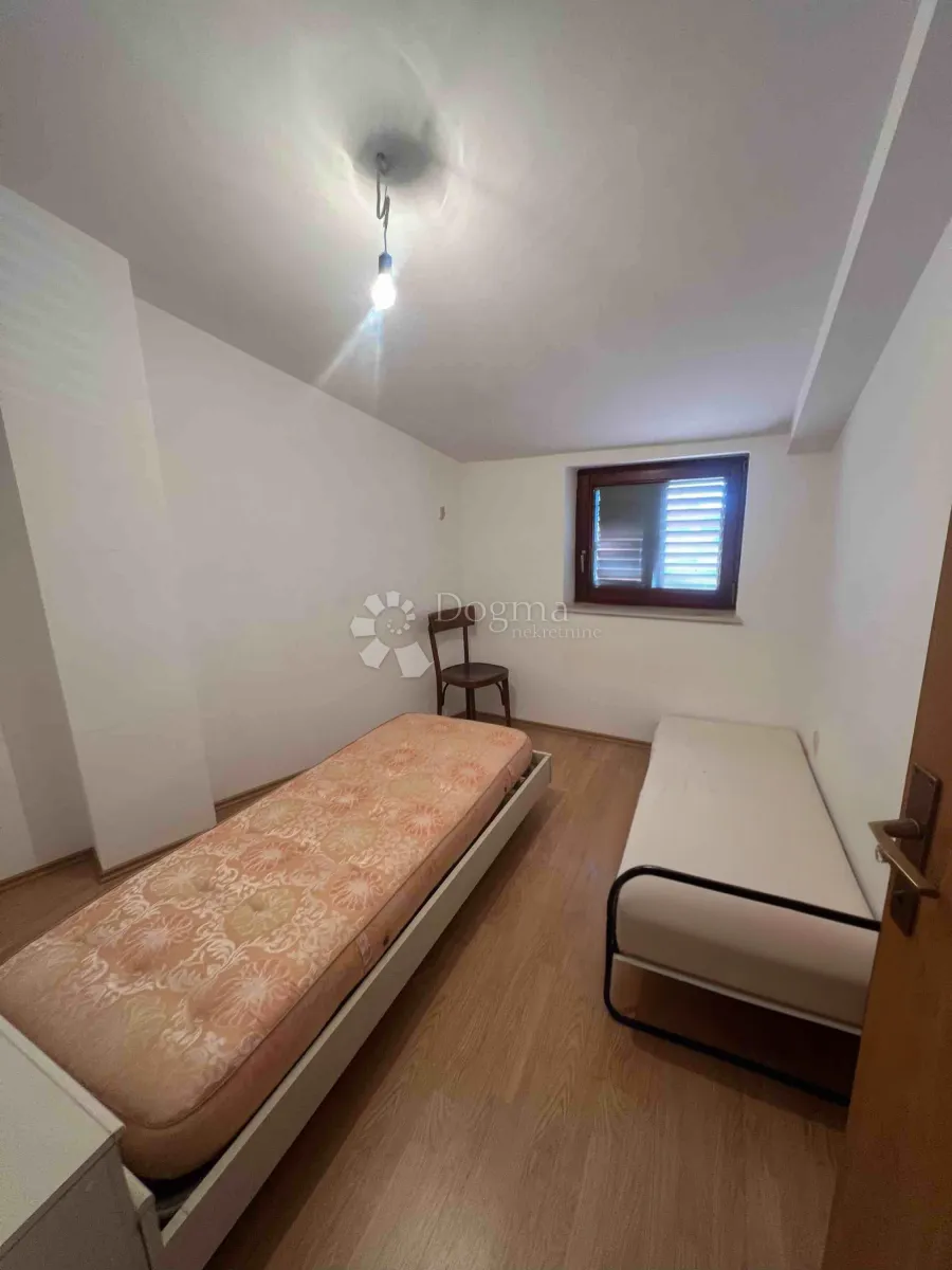 duplex -dvije kuće sa ljetnom kuhinjom i garažom - slika 18
